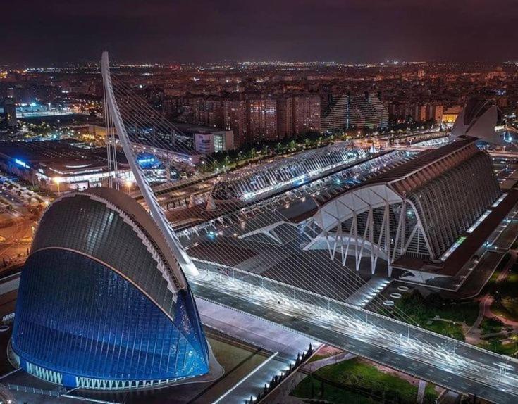 Апартаменты Habitacion Centrica En Acogedora Casa Валенсия Экстерьер фото