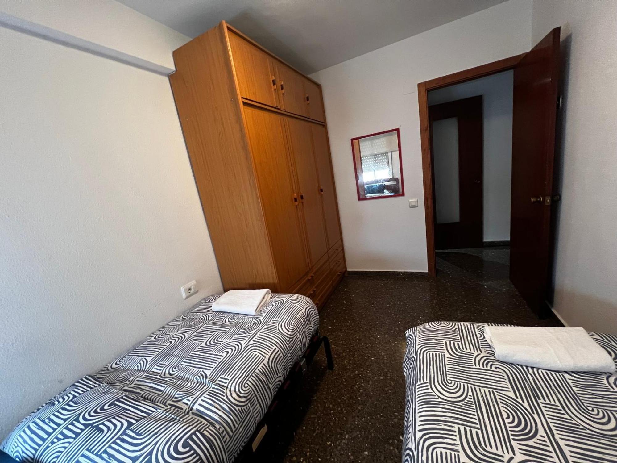 Апартаменты Habitacion Centrica En Acogedora Casa Валенсия Экстерьер фото